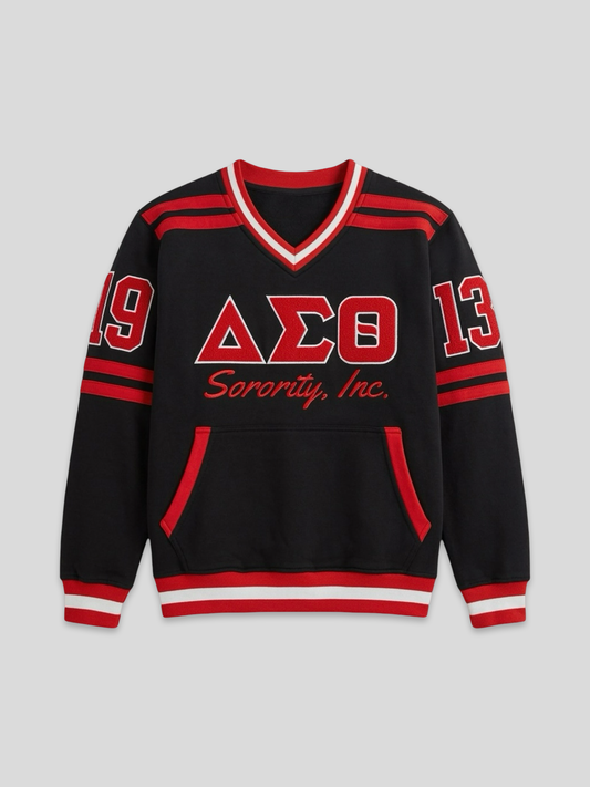 Delta Sigma Theta Black Vintage 90’s Style Sweatshirt